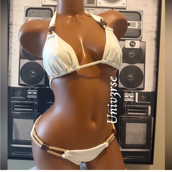 Beach bunny Blair ivory bikini set - Picture 1 of 4